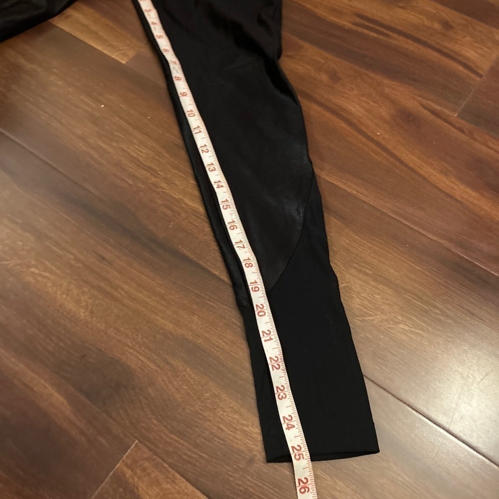 KORAL Black Leggings size Small - Picture 5 of 6